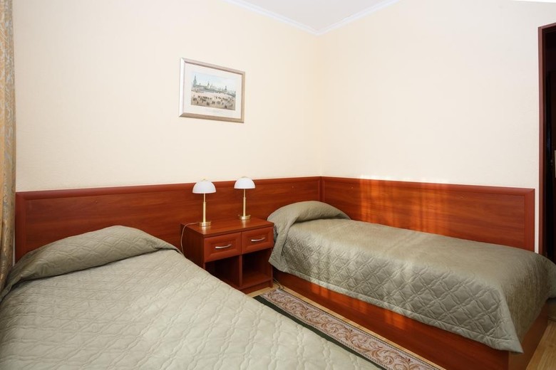 Yunost Hotel