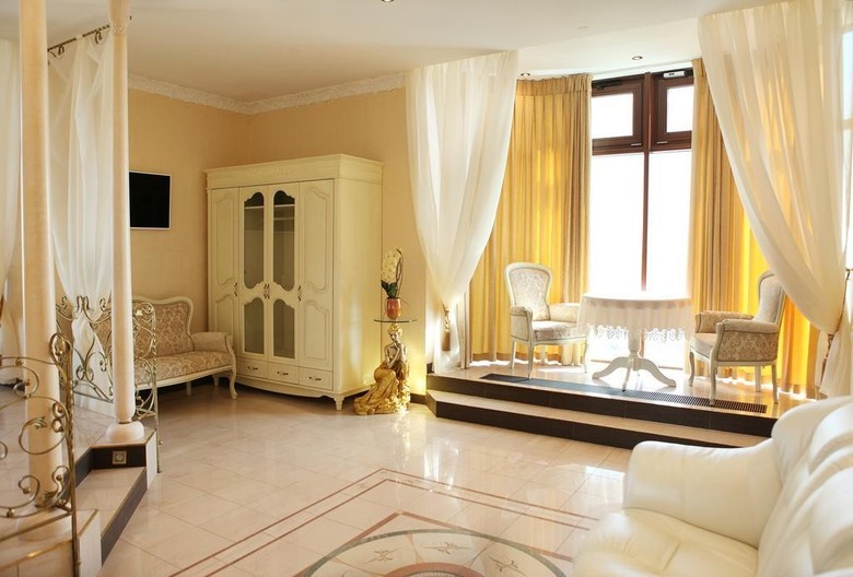 Triumph Palace Boutique Hotel