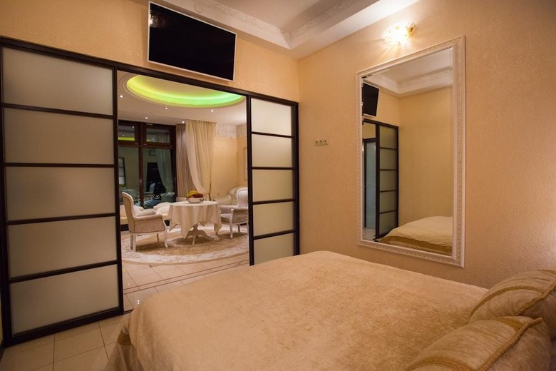 Triumph Palace Boutique Hotel