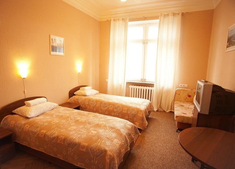 Noviy Arbat Hotel