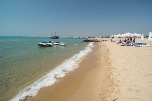 Hotel Nevis Resort & Aqua Park - All Inclusive