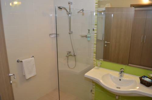 Aqua Nevis Hotel & Aqua Park - All Inclusive