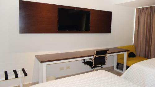 Hotel Delfines Collection Equipetrol