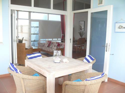 Apartment 1 And 5 In Windsock Beach Resort