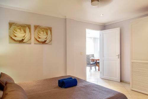 Oceanfront Apartment Dolphin At Den Laman