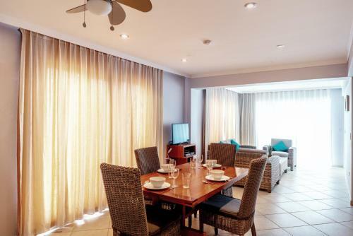 Oceanfront Apartment Dolphin At Den Laman