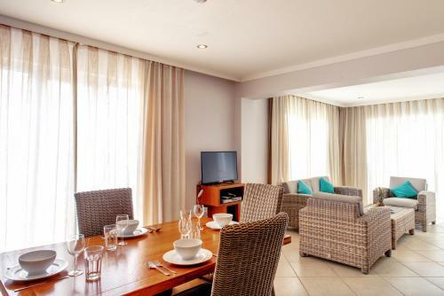 Oceanfront Apartment Dolphin At Den Laman