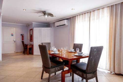 Oceanfront Apartment Dolphin At Den Laman