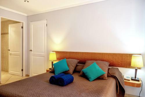 Oceanfront Apartment Dolphin At Den Laman