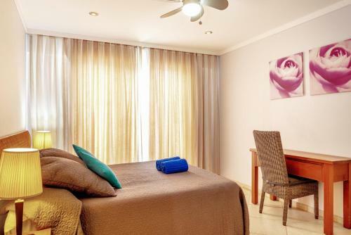 Oceanfront Apartment Dolphin At Den Laman