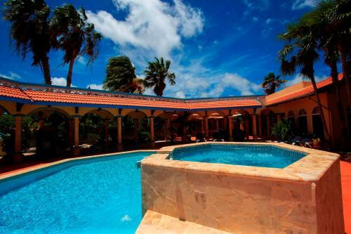 Hostal Goood Resort
