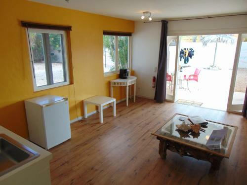 Bed & Breakfast Bnbbonaire Near The Ocean