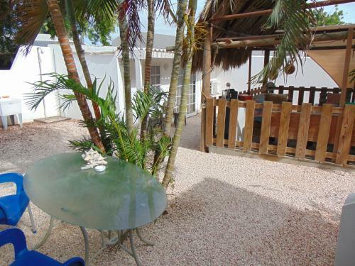 Bed & Breakfast Bnbbonaire Near The Ocean