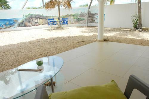 Bed & Breakfast Bnbbonaire Near The Ocean