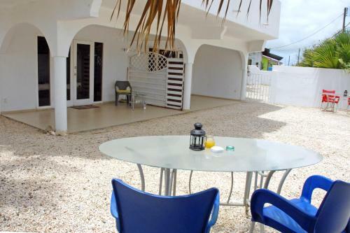 Bed & Breakfast Bnbbonaire Near The Ocean