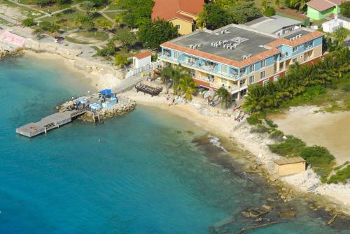 Apartamento Oceanfront Barracuda At Den Laman