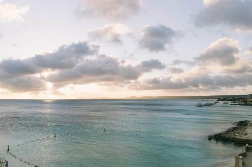 Apartamento Oceanfront Barracuda At Den Laman