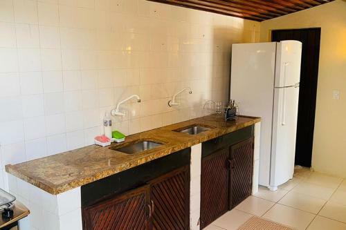 Casa Com Vista Para O Mar Em Condom�nio Em Angra