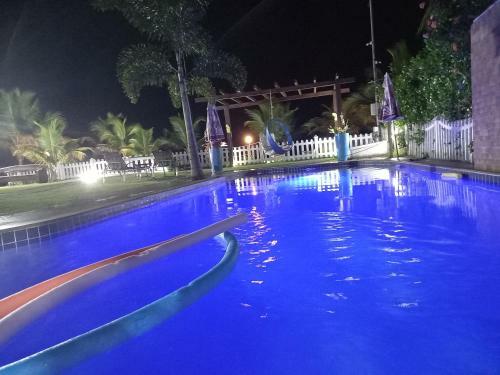 Casa Com 6 Quartos A Beira Mar Em Condom�nio Em Angra Dos Reis.