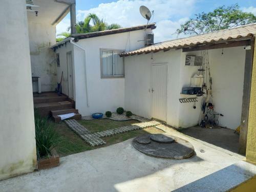 Casa Com 6 Quartos A Beira Mar Em Condom�nio Em Angra Dos Reis.