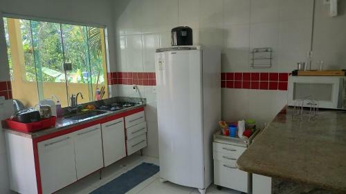 Casa Com 6 Quartos A Beira Mar Em Condom�nio Em Angra Dos Reis.