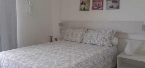 Apartamento de 02 Quartos No Mediterranee