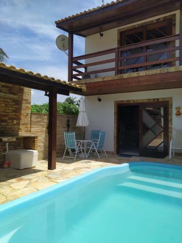 Casa Confort�vel Com Piscina Na Praia de Tucuns