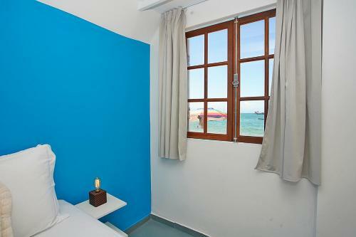 Hostal Sofia's On The Beach