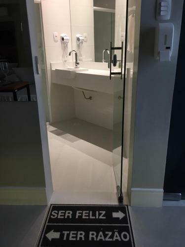 Hostal Absolut Confort Suites