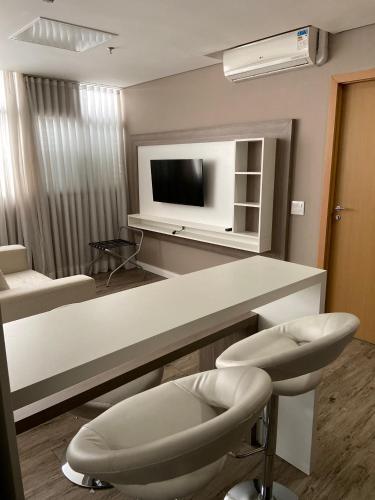 Apartamento Flat Confort�vel E Espa�oso (Apto 808)