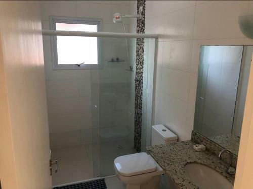 Quarto Com Banheiro