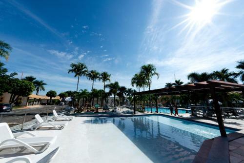 Condom�nio Diroma Resorts Internacional Flats
