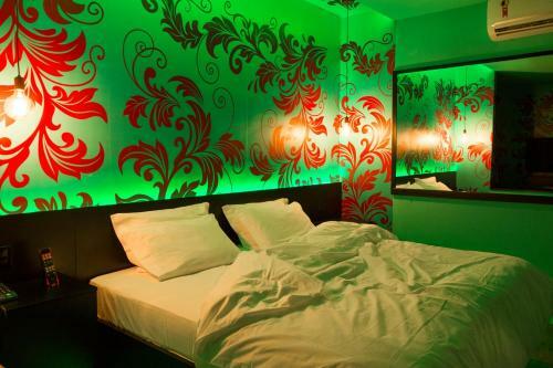 Hotel Tout Motel (Adults Only)