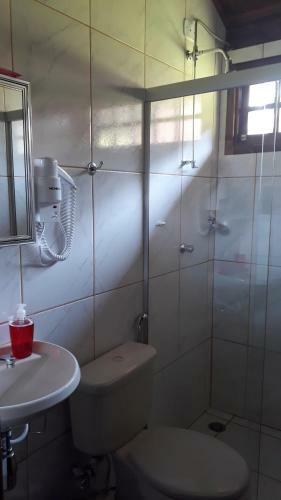 Hostal Pousada Colar de Ouro Chal�s