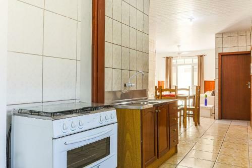 Casa Em P�tio Familiar 2 Qtos
