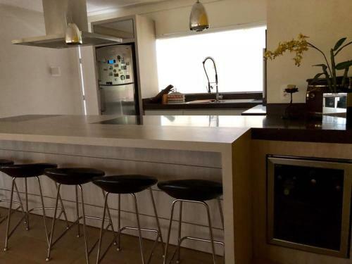 Linda Casa 4 Quartos No Melhor Bairro de Floripa
