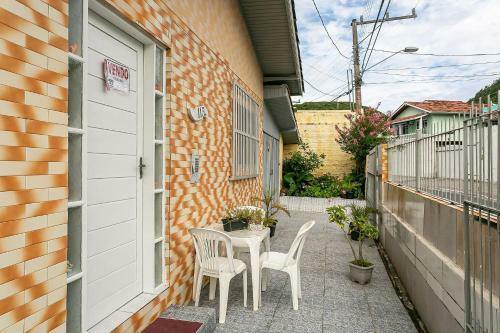 Casa Com Su�te Perto Da Praia
