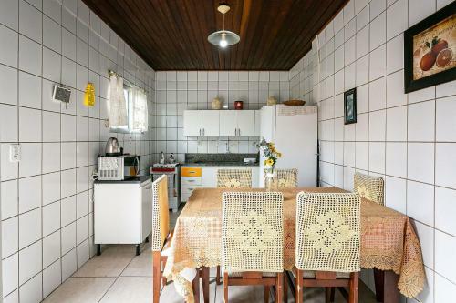 Casa Com Su�te Perto Da Praia