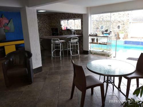 Casa Com Piscina No Centro De Foz