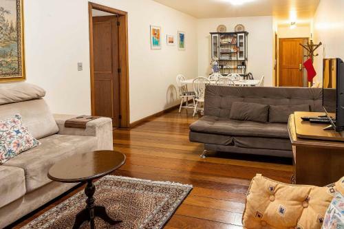 Apartamento 3 Dormit�rios 150 Mts Rua Coberta - Centro