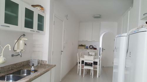 Apartamento Guaruj� Pitangueiras Frente Mar