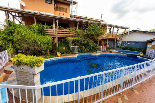 Hostal Pousada Cavern Rock'n