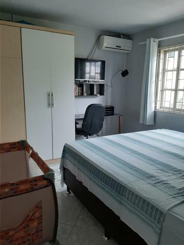 Casa 5 Quartos - �tima Localiza��o Meia Praia