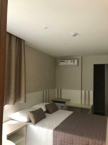 Jandira Premi�r Hotel