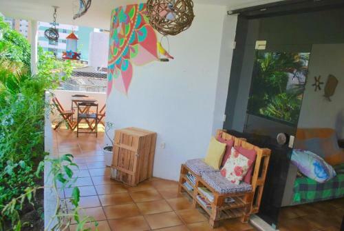 Hostal Regiane Beach Pousada Hostel