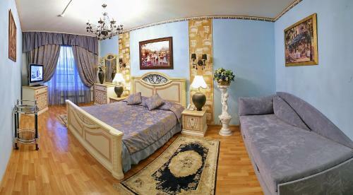 Shakhter Hotel