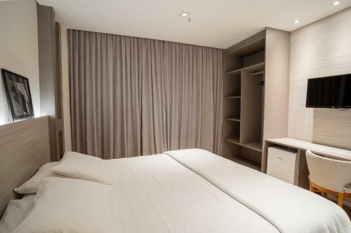 Zahara Hotel