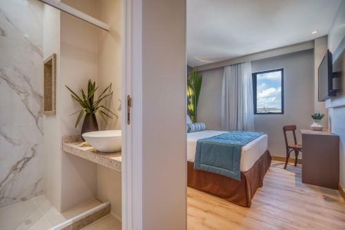 Hotel �gua De Coco
