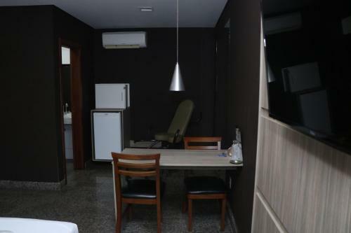 Paris Motel