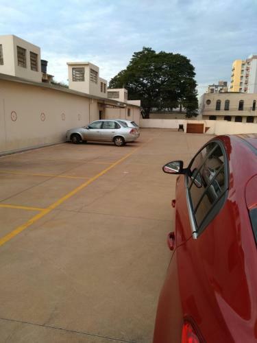 Bed & Breakfast Pr�ximo A Uem Com Caf� Da Manh�